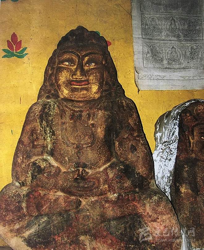 ༄༅།།ཆབ་མདོ་བྲག་གཡབ་སླང་རུང་འདུ་ཁང་ནང་གི་ངོ་མཚར་རྡོ་བརྐོས་སྒྱུ་རྩལ།