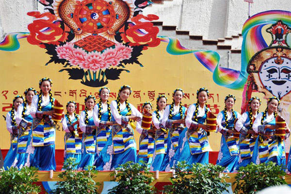 ༄༅།།ལྷ་སའི་ཞོ་སྟོན་གྱི་བྱུང་བ་མདོར་བསྡུས།