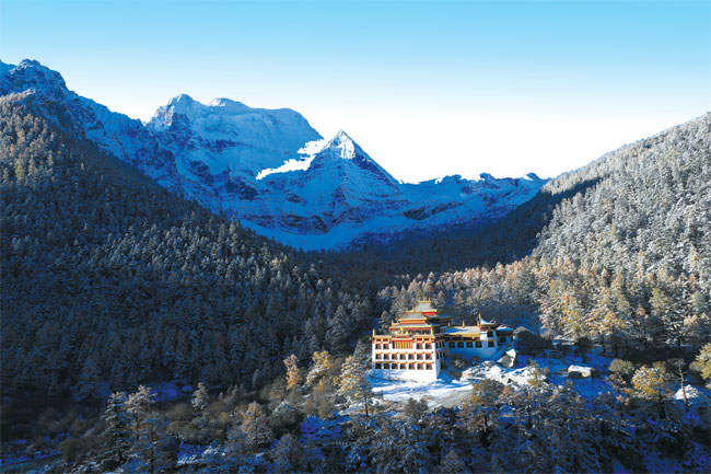 དགུན་སྟོད་ཀྱི་སི་ཁྲོན་འདབ་པའི་ཡུལ་གྲུ། 