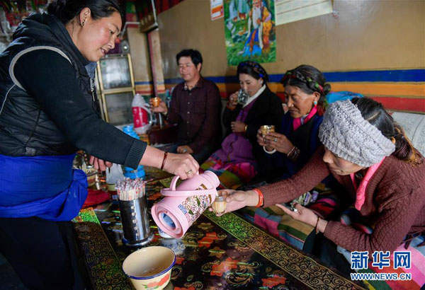 བོད་ལྗོངས་རིན་སྤུངས་རྫོང་ཁོངས་ཡུལ་གཞན་དུ་གནས་སྤོ་བྱེད་མཁན་ཚོའི་འཚོ་བ་གསར་པ།