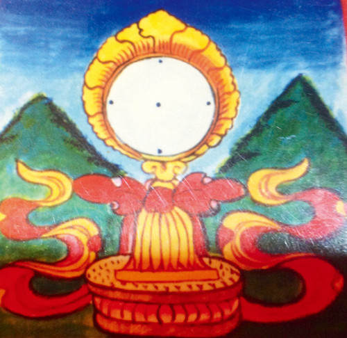  ༄༅།། བོད་ཀྱི་སྲོལ་རྒྱུན་རིག་གནས་ལས་བཀྲ་ཤིས་རྫས་བརྒྱད་ཀྱི་མཚོན་དོན་དང་ལོ་རྒྱུས་མདོར་ཙམ་བཤད་པ།