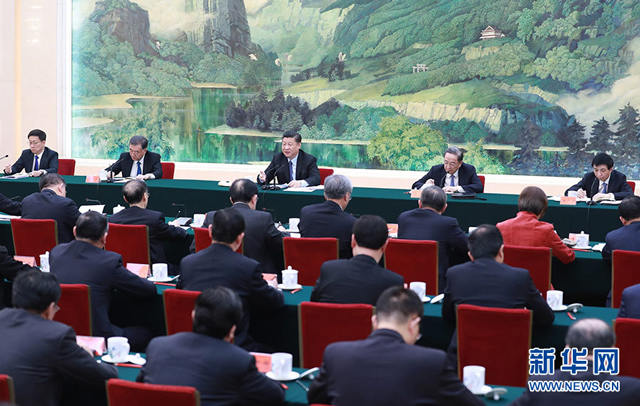 ཞི་ཅིན་ཕིང་གིས་ཏང་ཕྱིའི་མི་སྣ་དང་བཞུགས་མོལ་མཛད་པ་དང་མཉམ་དུ་ལུགས་རྙིང་ལོ་སར་བསུས།
