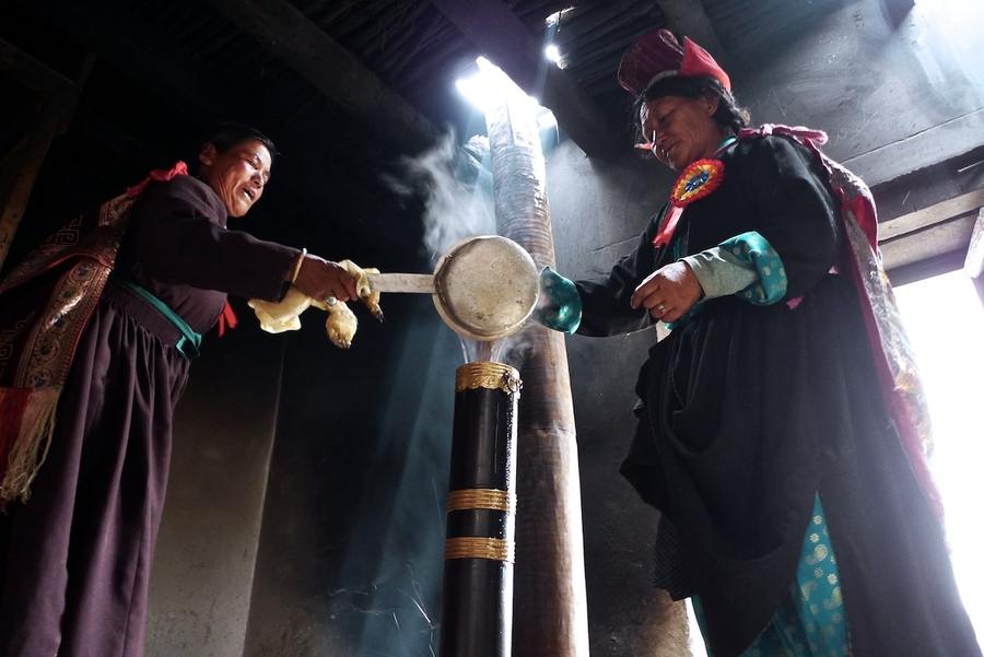 ༄༅།། ཇ་བསྲུབས་མའི་ཡོན་ཏན་དགུ།