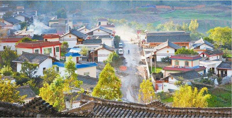 སི་ཁྲོན་ཞིང་པའི་མཚན་སློབ་ཀྱིས་དབུལ་པོའི་བློ་མུན་བསལ། 