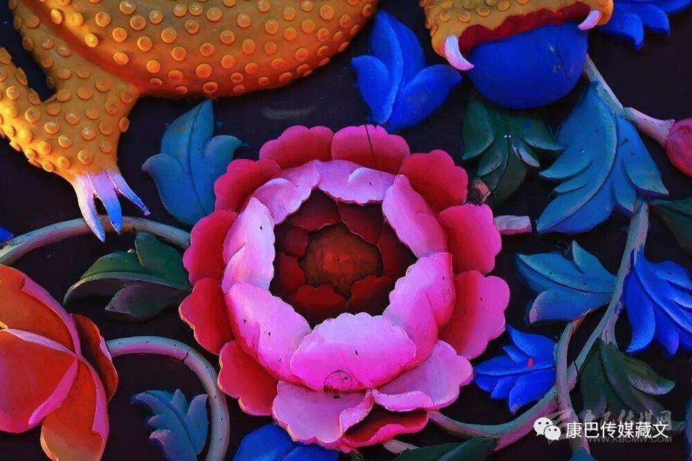 ཁམས་ལི་ཐང་བྱམས་ཆེན་ཆོས་འཁོར་གླིང་གི་བཅོ་ལྔ་མཆོད་པ།