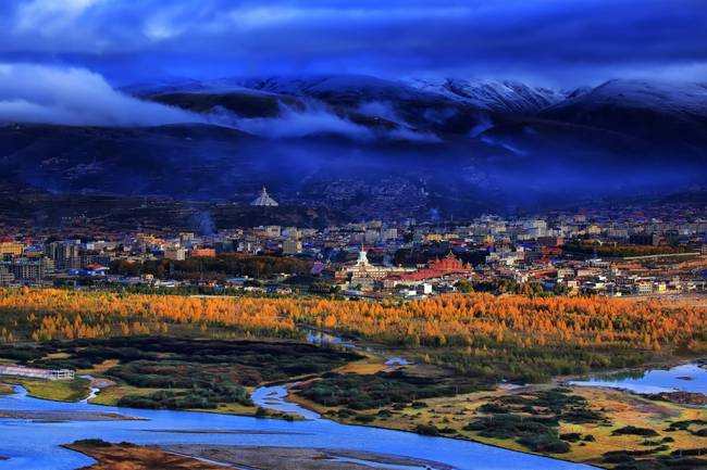 ལོ་སར་རྗེས་ལས་འགོ་བཙུགས་པའི་ཉིན་དང་པོ་ནས་ཧུར་ཐག་འབད་ཐག་བྱེད།