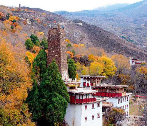 ༄༅།། འབེ་ལོ་ཚེ་དབང་ཀུན་ཁྱབ་ཤར་རྒྱལ་མོ་རོང་དུ་ཕེབས་པའི་ཟིན་བྲིས་ལ་དཔྱད་པ།