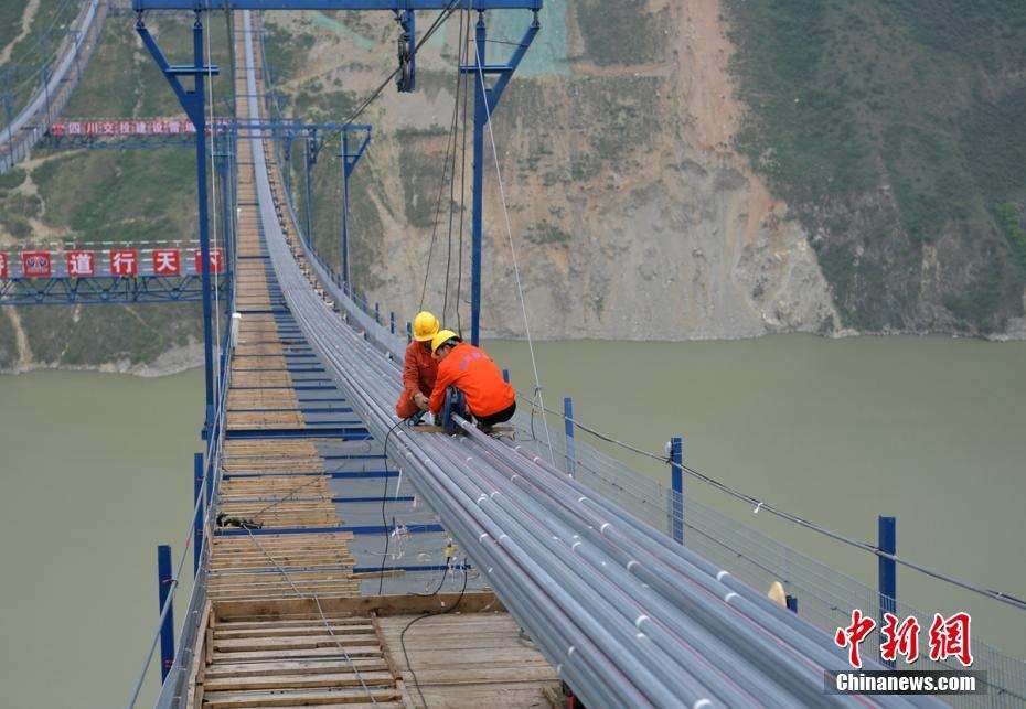 དཀར་མཛེས་ཁུལ་དུ་མ་འོངས་པའི་ལོ་གཉིས་རིང་གཞུང་ལམ་སྤྱི་ལེ་5498གསར་སྐྲུན་དང་ཉམས་བཟོ་བྱ་རྒྱུ་ཡིན་པ།