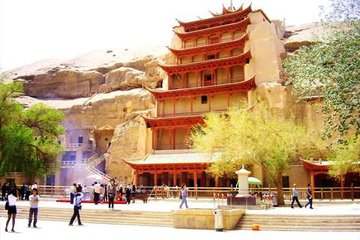 ༄༅།། ཏུན་ཧོང་གཏེར་ཡིག་གི་ཡིག་ཆ་དང་རྡོ་རིང་ཁ་ཤས་ལས་ཞེ་ཚིག་གི་ཁྱད་ཆོས་སྐོར་ལ་རགས་ཙམ་དཔྱད་པ།