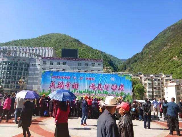 རྔ་བ་ཁུལ་གྱིས་འཛམ་གླིང་ཁོར་ཡུག་ཉིན་མོའི་དྲིལ་བསྒྲགས་བྱ་འགུལ་སྤེལ།