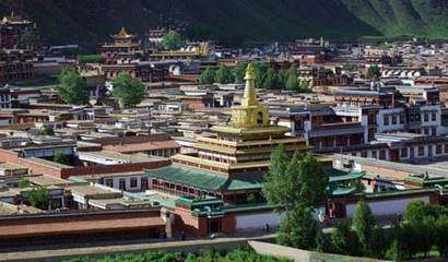 ༄༅།།བླ་བྲང་བཀྲ་ཤིས་འཁྱིལ་རང་གི་ཉེ་འཁོར་གྱི་རི་ཁྲོད་ལྔའི་ལོ་རྒྱུས།