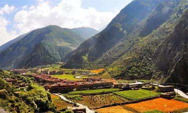 བཙན་ལྷས་བོད་ཁུལ་སྡེ་གསར་འཛུགས་སྐྲུན་གྱི་གོམ་སྟབས་མགྱོགས་སུ་བཏང་།