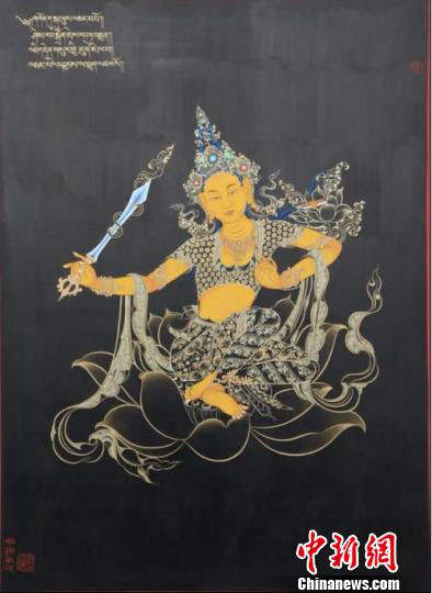 ཐང་གའི་སྒྱུ་རྩལ་མཁས་ཅན་སངས་རྒྱས་ཚེ་རིང་ཝུའེ་ཉི་སིའི་བཟོ་བསྐྲུན་ཇུས་འགོད་འགྲེམས་སྟོན་ལ་གདན་འདྲེན་ཞུས་པ།
