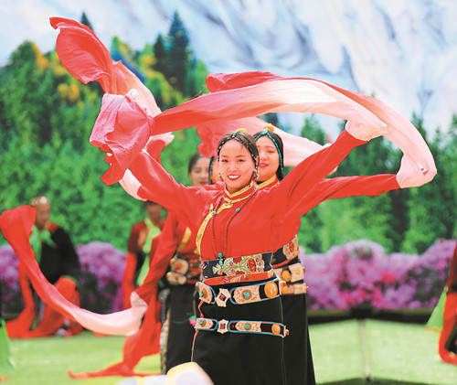 ཁམས་པའི་སྒྱུ་རྩལ་དུས་ཆེན་སྐབས་བཅུ་པ་སེམས་ཀྱི་ཉི་ཟླ་ནས་གཟབ་རྒྱས་ངང་འགོ་ཚུགས།