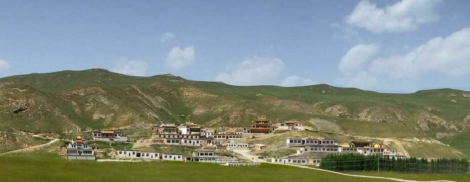 ༄༅།། ལྷ་མོ་དྲེལ་དགོན་ཚུལ་ཁྲིམས་དར་རྒྱས་གླིང་གི་ལོ་རྒྱུས་སྙིང་བསྡུས།