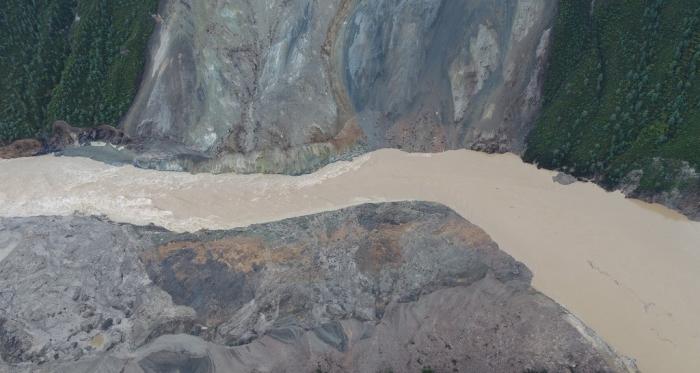 སི་ཁྲོན་དང་བོད་ལྗོངས་ཞིང་ལྗོངས་གཉིས་ཀྱིས་མང་ཚོགས་ཉིས་ཁྲི་ལྷག་བཀོད་སྒྲིག་འོས་འཚམ་བྱས་པ།