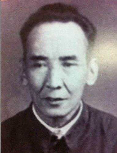 ༄༅།། བོད་ཀྱི་བརྡ་སྤྲོད་རིག་པའི་གཞུང་ལུགས་ཀྱི་འཕེལ་རིམ་འགར་ཐོག་མར་དཔྱད་པ།