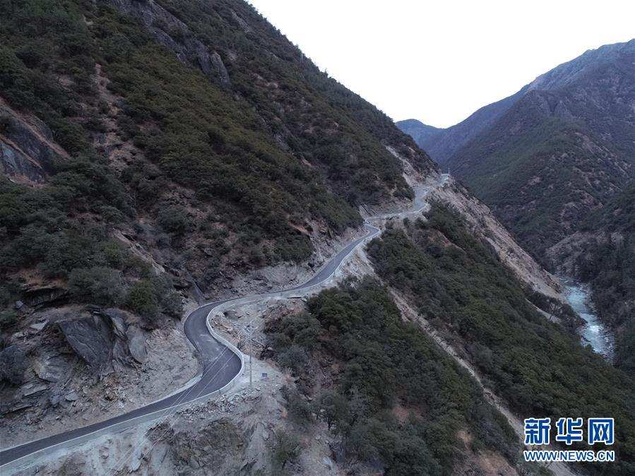 སི་ཁྲོན་གྱི་ཤང་སྐྱོད་གཞུང་ལམ་མཐའ་མ་དེ་ཤར་གཏོང་བྱུང་བ།