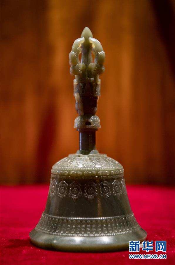 ཕོ་བྲང་པོ་ཏ་ལའི“སྤྲིན་ཚོགས་འགྲེམས་སྟོན”ལས་“ཁྱིམ་སྡོད་”དྲ་གྲོགས་ཚོས་གངས་ལྗོངས་ཀྱི་ལོ་ངོ་སྟོང་གི་དབྱིག་ནོར་མྱོང་རོལ་ཐུབ་པ།