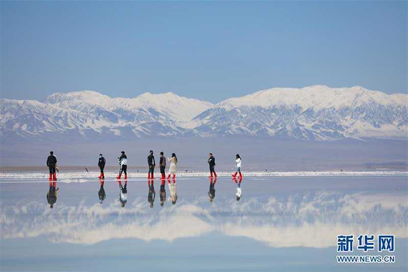 མཚོ་སྔོན་ཚྭ་ཁ་མཛེས་ལྗོངས་ཁུལ་སྒོ་ཕྱེ་བ།