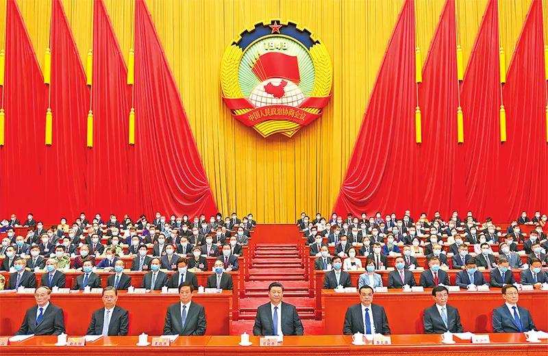 རྒྱལ་ཡོངས་སྲིད་གྲོས་སྐབས་བཅུ་གསུམ་པའི་ཚོགས་འདུ་ཐེངས་གསུམ་པ་པེ་ཅིང་དུ་འགོ་ཚུགས་པ།
