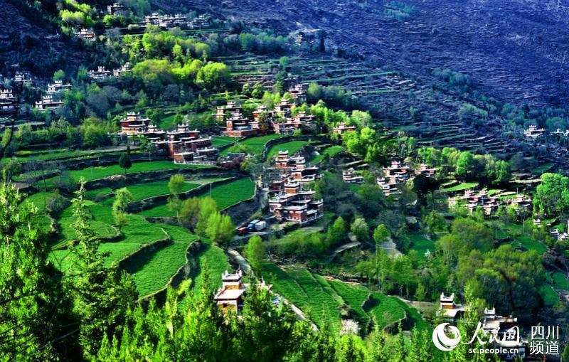 དཀར་མཛེས་ཁུལ་མིང་ཐོ་འདིར་ཚུད་འདུག 