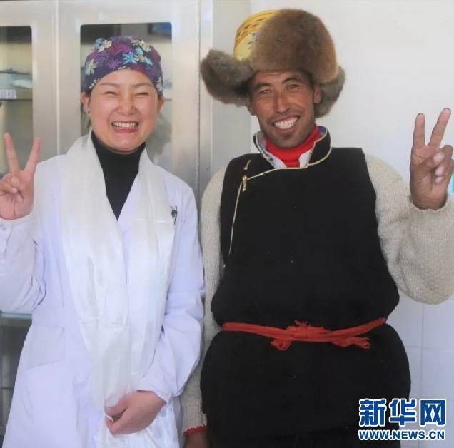 ཧུའུ་ནན་གྱི་བོད་སྐྱོར་གྱིས་བོད་རིགས་མང་ཚོགས་ཀྱི་ཁ་སྦུག་བདེ་ཐང་ལ་རམ་འདེགས་བྱས་པ།