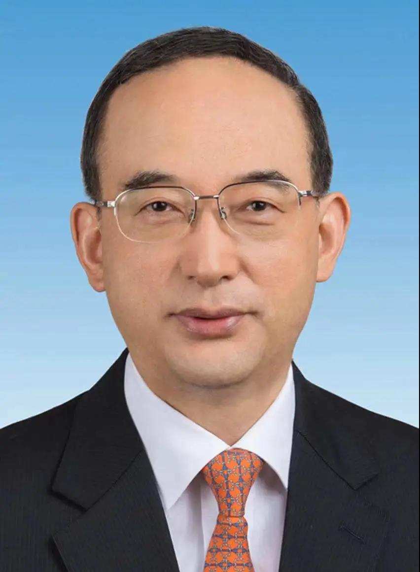 ཧོང་ཆང་སི་ཁྲོན་ཞིང་ཆེན་མི་དམངས་སྲིད་གཞུང་གི་ཞིང་དཔོན་དུ་བདམས་པ།