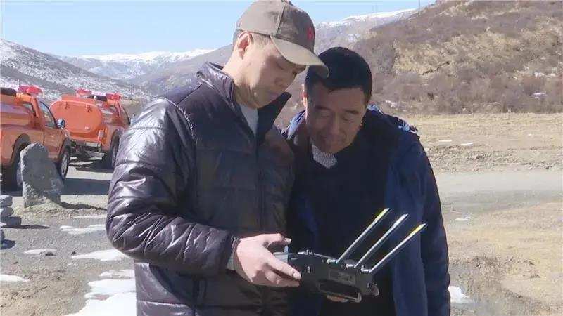 ཟུང་ཆུ་རྫོང་གིས་མི་མེད་གནམ་གྲུ་བཀོལ་ནས་མེ་སྐྱོན་སྔོན་འགོག་གི་བྱ་བ་བསྒྲུབ།