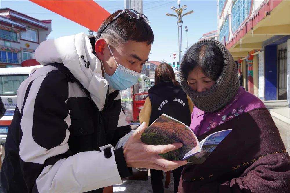 མཛོད་དགེ་རྫོང་གིས་སྲོག་ཆགས་དང་རྩི་ཤིང་ཉིན་མོར་བྱེད་སྒོ་སྤེལ།