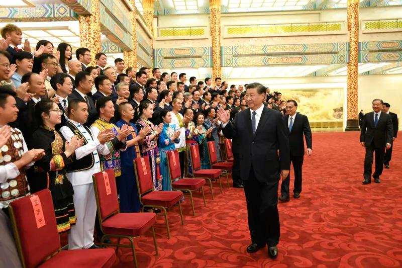 རྒྱལ་ཡོངས་གྲངས་ཉུང་མི་རིགས་ཀྱི་རིག་རྩལ་འཁྲབ་སྟོན་འགོ་ཚུགས།