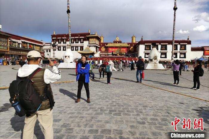 ད་ལོའི་ཟླ1པོ་ནས9བའི་བར་བོད་ལྗོངས་ཀྱིས་རྒྱལ་ཁབ་ཕྱི་ནང་གི་ཡུལ་སྐོར་བ་མི་ཐེངས་ཁྲི3688ལྷག་སྣེ་ལེན་བྱས།