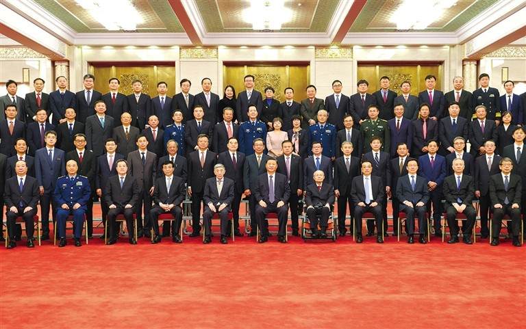 ཀྲུང་གུང་ཀྲུང་དབྱང་དང་རྒྱལ་སྲིད་སྤྱི་ཁྱབ་ཁང་གིས་རྒྱལ་ཁབ་ཀྱི་ཚན་རིག་ལག་རྩལ་གྱི་བྱ་དགའ་སྤྲོད་པའི་ཚོགས་ཆེན་གཟབ་རྒྱས་ངང་འཚོགས་པ།