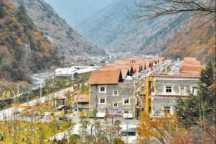 རྔ་བ་ཁུལ་གྱི་འབྱོར་འབྲིང་གི་ཁྱིམ་གཞིས་སྐྲུན་པའི་གནས་ཚུལ།