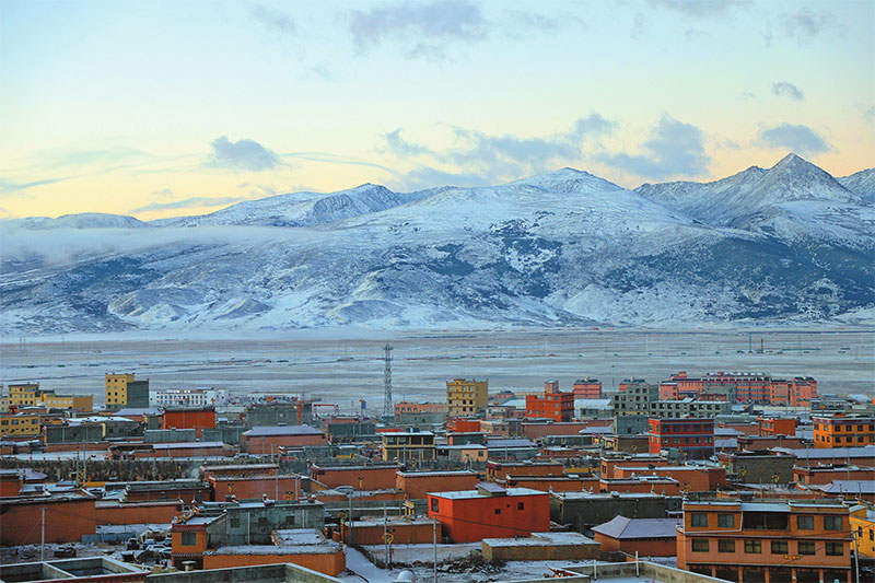 ཁ་བ་བབས་རྗེས་ཀྱི་ལི་ཐང་བྱིས་སྒྲུང་གི་འཇིག་རྟེན་ལྟར་སྣང་།