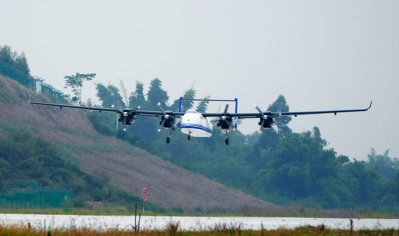 རང་རྒྱལ་གྱི་མི་མེད་གནམ་གྲུ་ཆེ་གྲས་དེ་འཕུར་སྐྱོད་ལེགས་འགྲུབ་བྱུང་། 