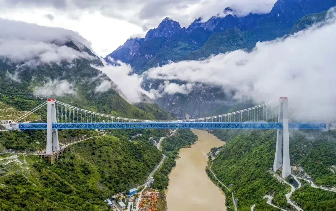 ཡུན་བོད་ལྕགས་ལམ་གྱི་འཕེལ་རིམ་མྱུར་བ།
