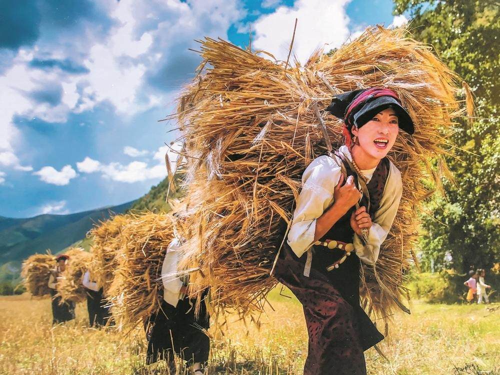༄༅།།གླིང་གེ་སར་རྒྱལ་པོས་སྟེར་བའི་བྱ་དགའ—རྟའུ་ནས་འདུས་ཕྱུག་མོ།