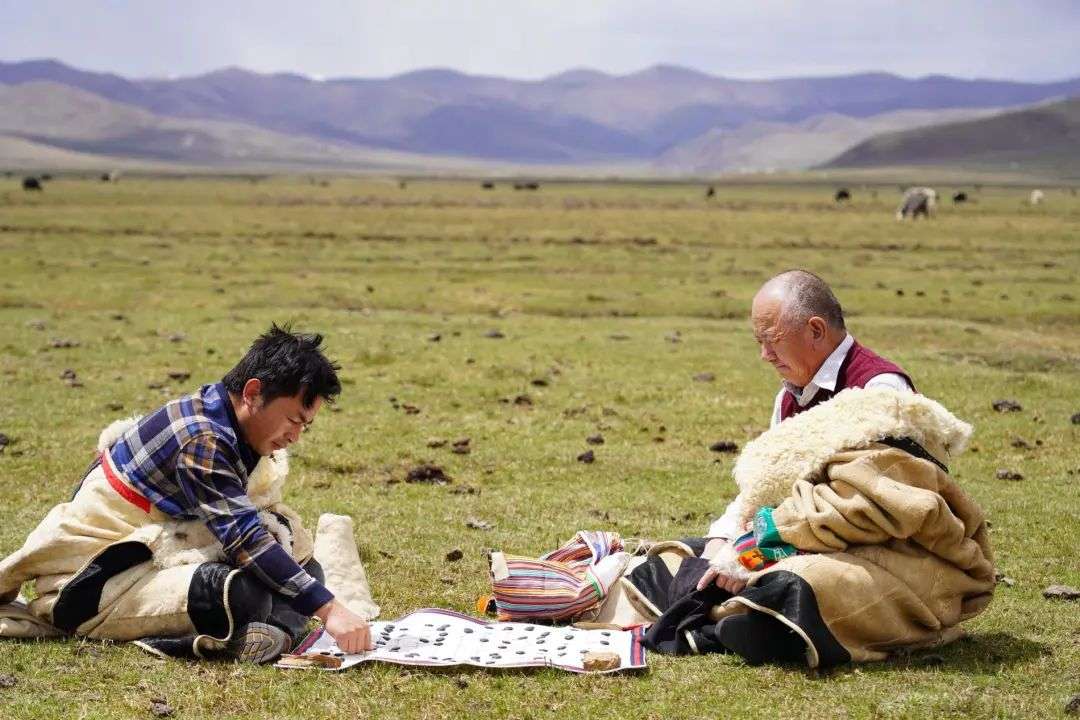 རྒྱལ་ཡོངས་སྐབས་བཅུ་གཅིག་པའི་བོད་འགྱིག་འགྲན་སྡུར་སྤེལ་རྒྱུ་རེད།