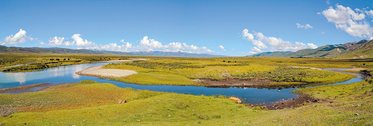 ༄༅།།གེ་སྨད་ཀྱི་མི་རྒྱུད་མཆེད་ཚུལ་དང་དེ་ཉིད་གེ་སར་གྱི་གདུང་རྒྱུད་ཡིན་ཚུལ་གྱི་སྐོར་རགས་ཙམ་གླེང་བ།