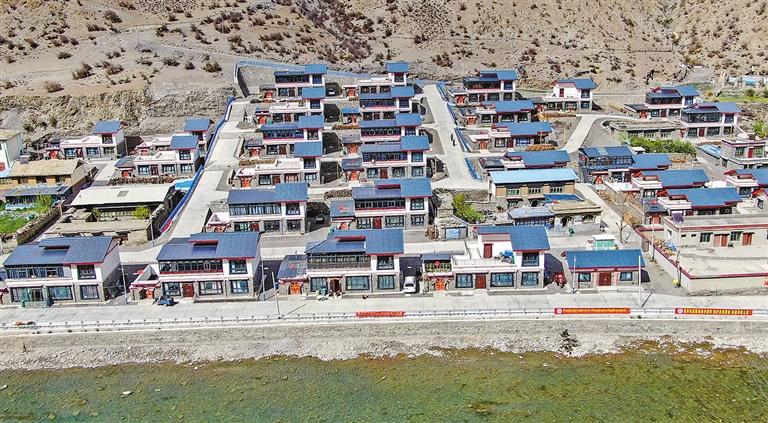 སྡོད་མལ་ལ་འཚམ་པའི་མཐའ་མཚམས་གྲོང་གསར།
