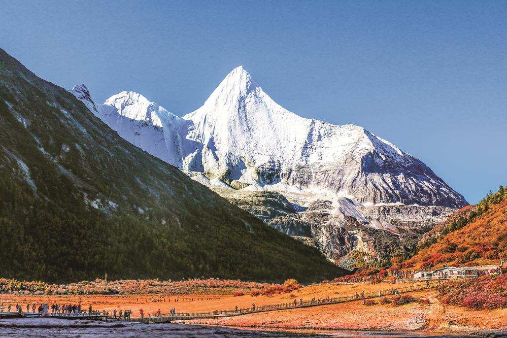 འདབ་པ་རྫོང“གནམ་རིག་དང་མིའི་རིག་མཉམ་འབྲེལ་འགྲེམས་ཁང་”སྐྲུན་འགོ་ཚུགས་པ།