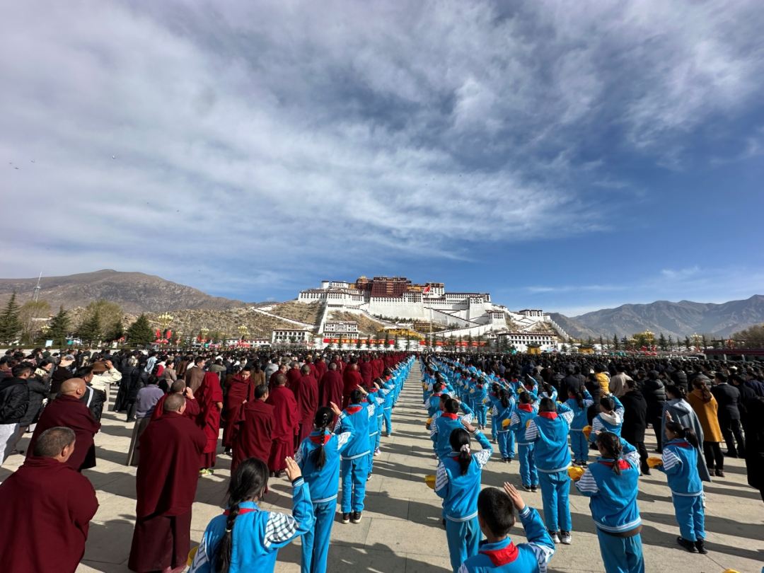 བོད་ལྗོངས་ཀྱིས་ཞིང་བྲན་ཁྲི་ཚོ་བརྒྱར་བཅིངས་འགྲོལ་ཐོབ་ནས་ལོ་65འཁོར་བར་དྲན་གསོ་ཞུས་པ།